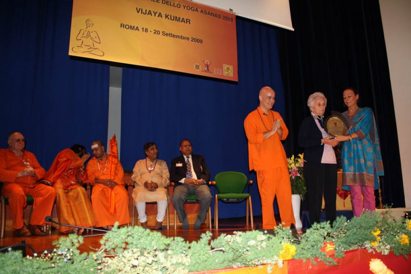 world-wide-yoga-conference-rome-2009-1