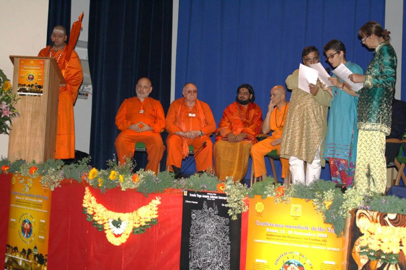 world-wide-yoga-conference-rome-2009-16